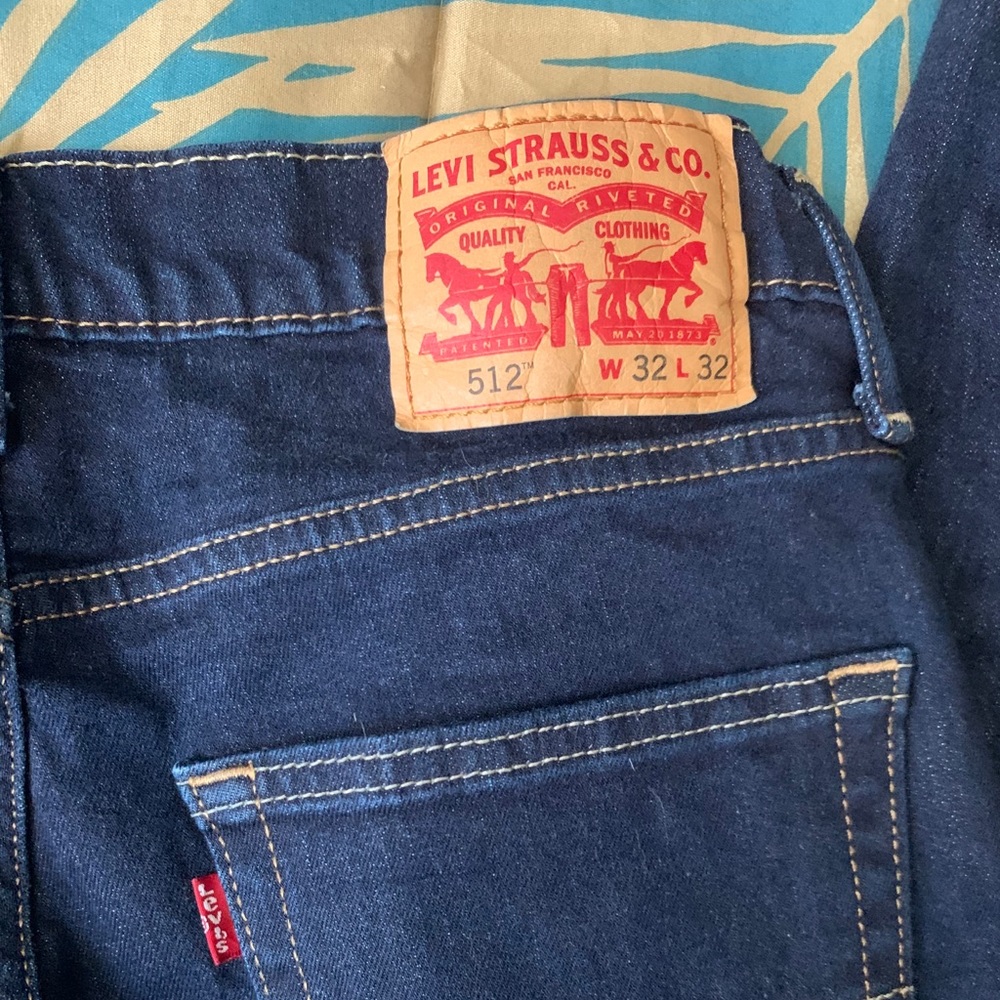 512 men Levis Jeans